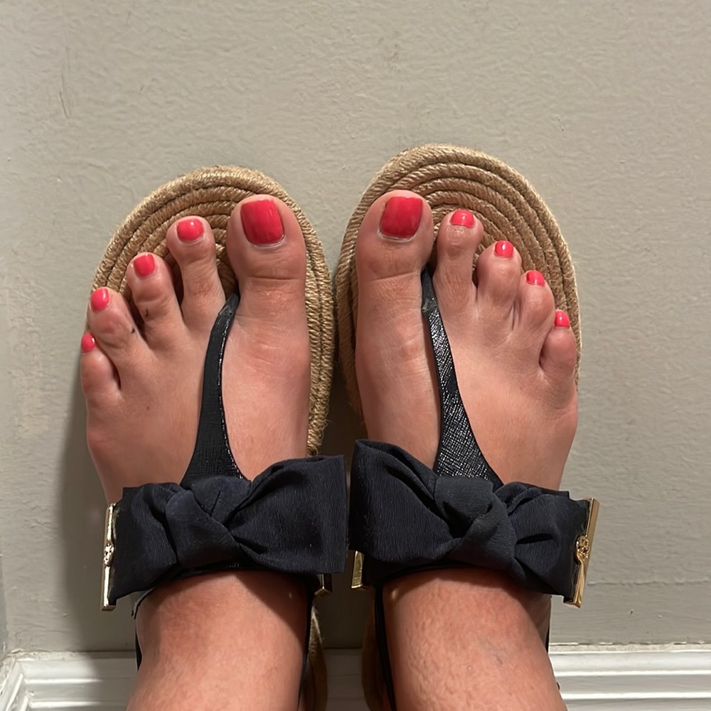 Tory Burch “Penny Flat Thong Sandal” Perfect Navy